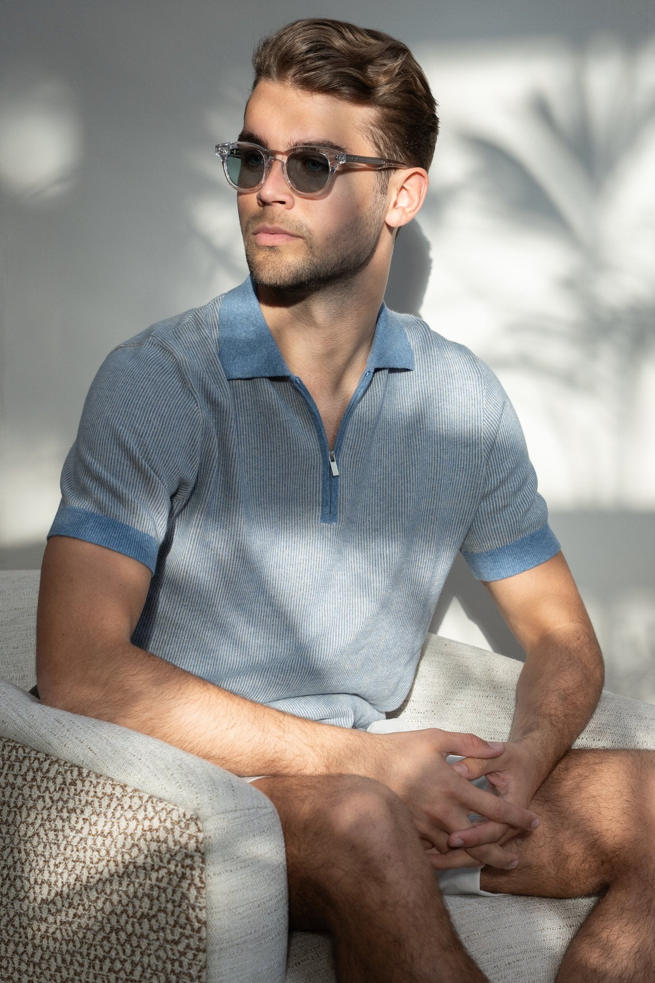 Lichtblauwe Seven Dials gebreide polo met rits — zomer-look