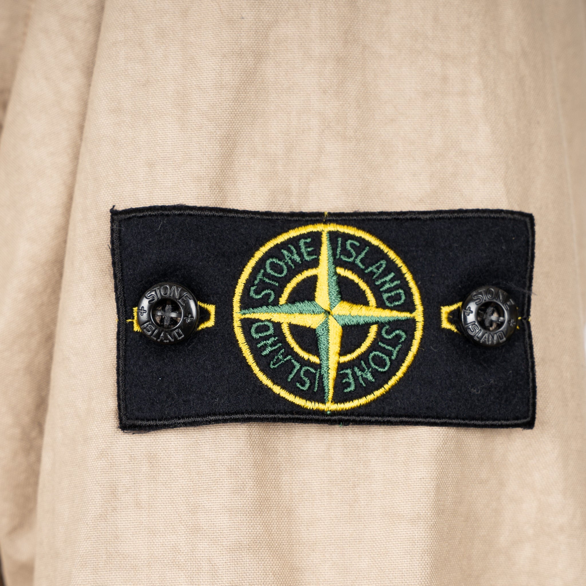Stone Island Jack Zand | Organic Look Nylon