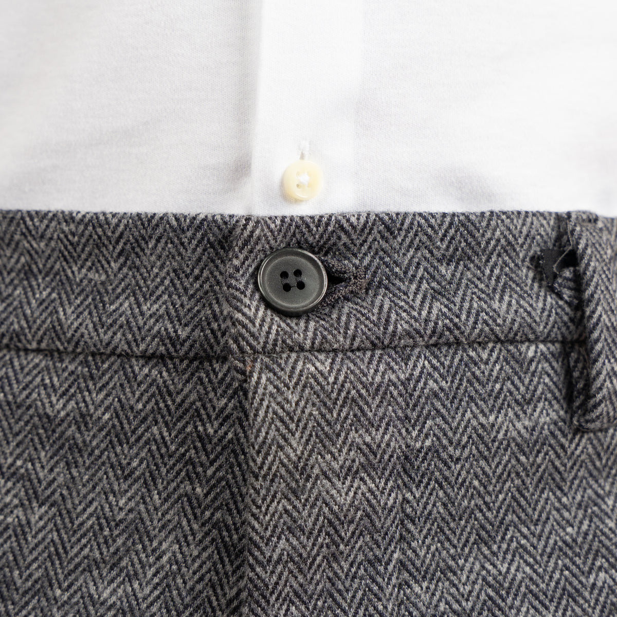 Mason's Chino Donkergrijs Visgraat | Torino Jog