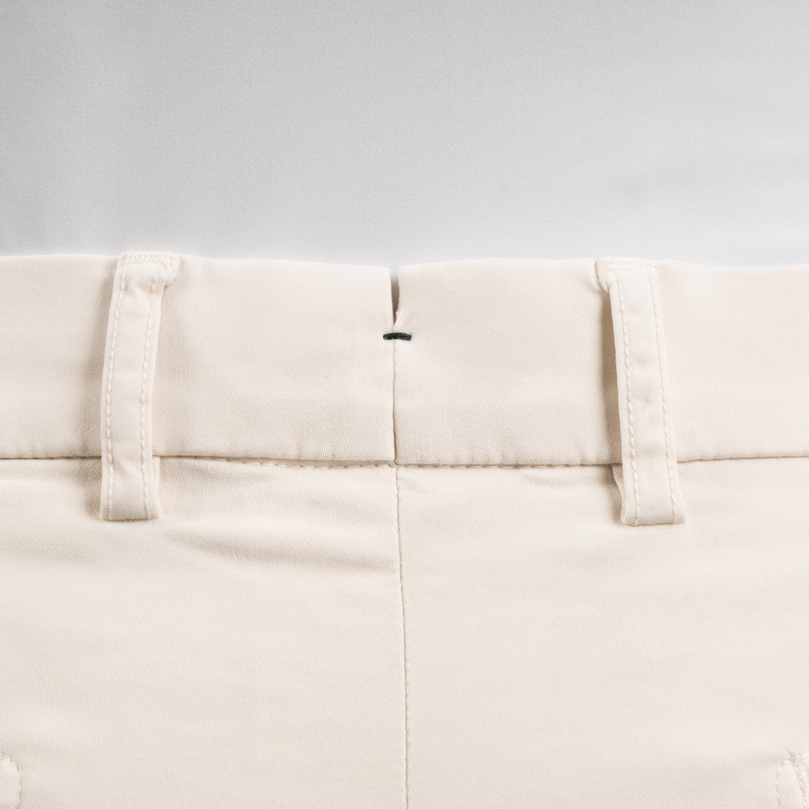 Berwich Chino Off-White | Morello Elax