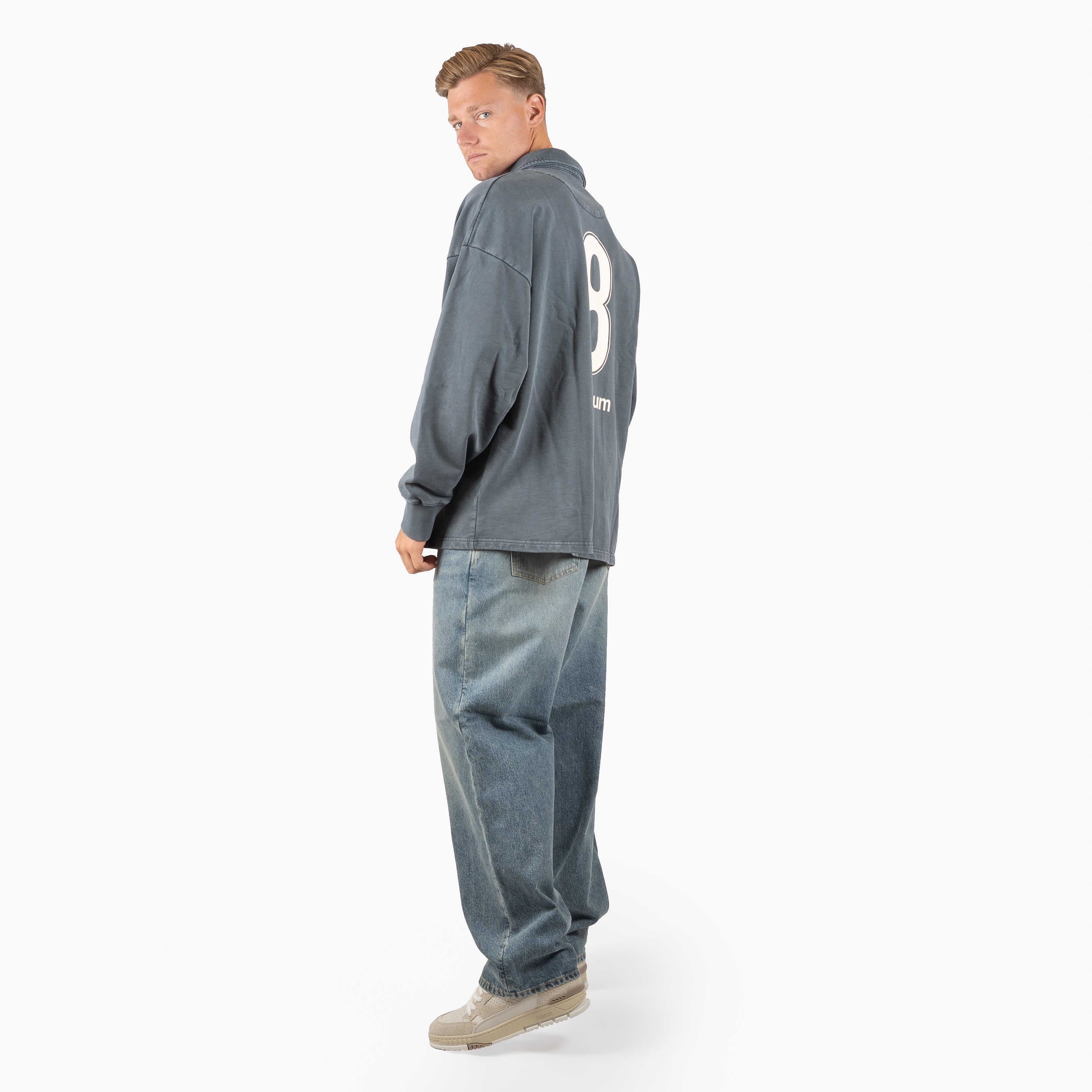 Tenue. Jeans Middenblauw | Jim Arroyo