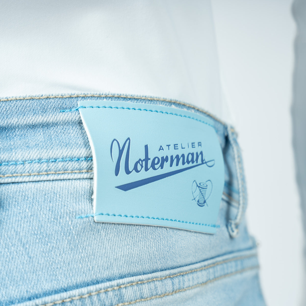 Atelier Noterman Jenas Lichtblauw | Slim Fit