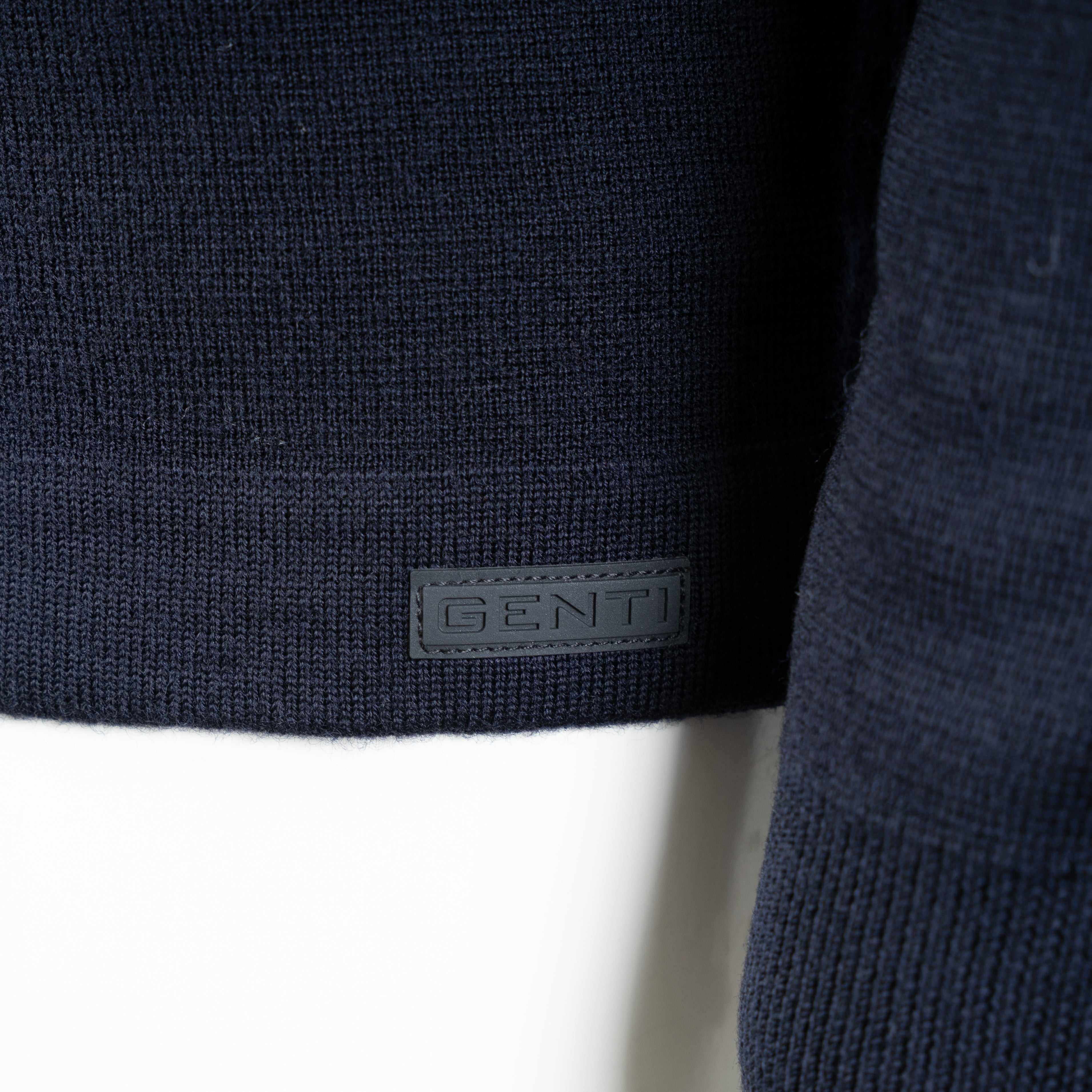 Genti Gebreide Trui met Knopenlijst Blauw | Wool
