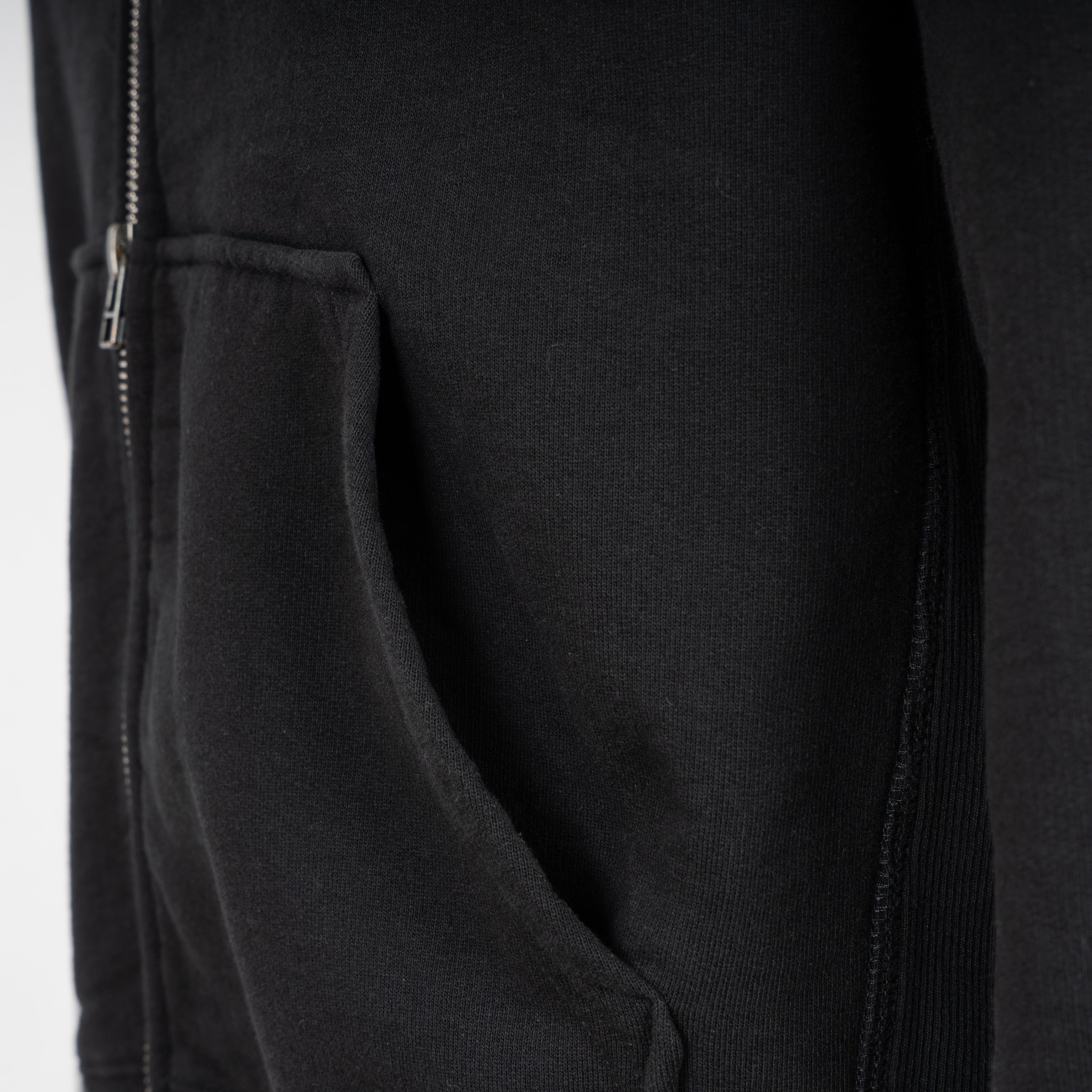 Olaf Vest Zwart | Signature Zip Hoodie
