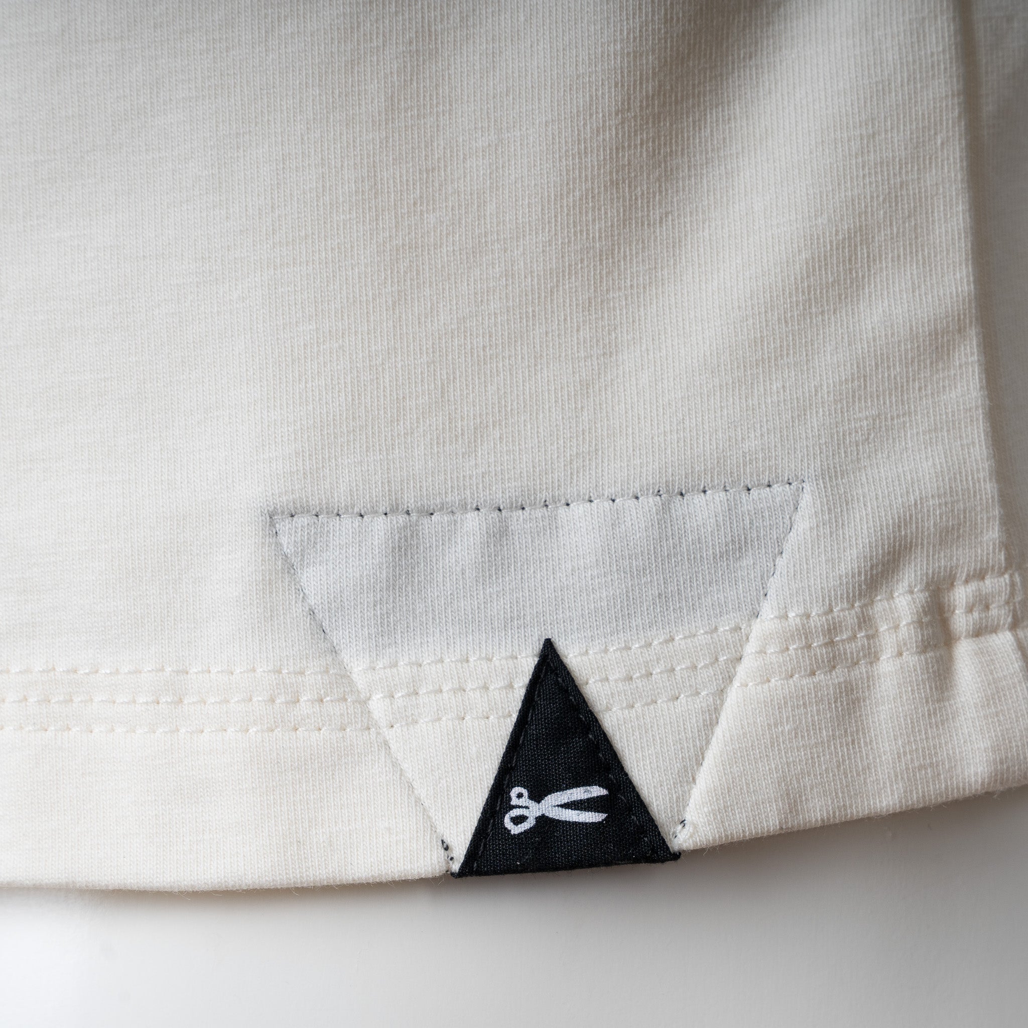 Denham Polo Wit | Scissor Open Collar