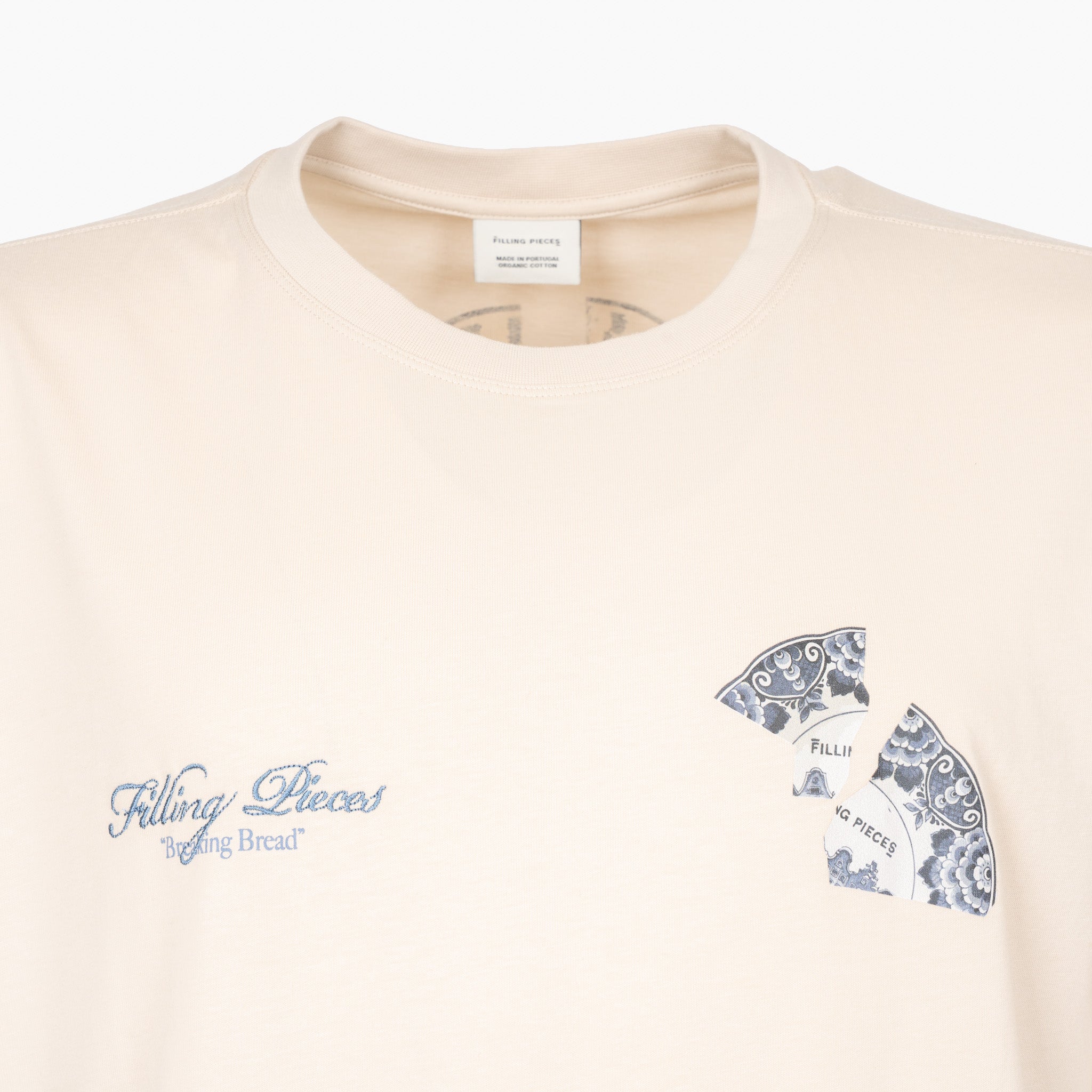 Filling Pieces T-Shirt Backprint Crème | Broken Plate