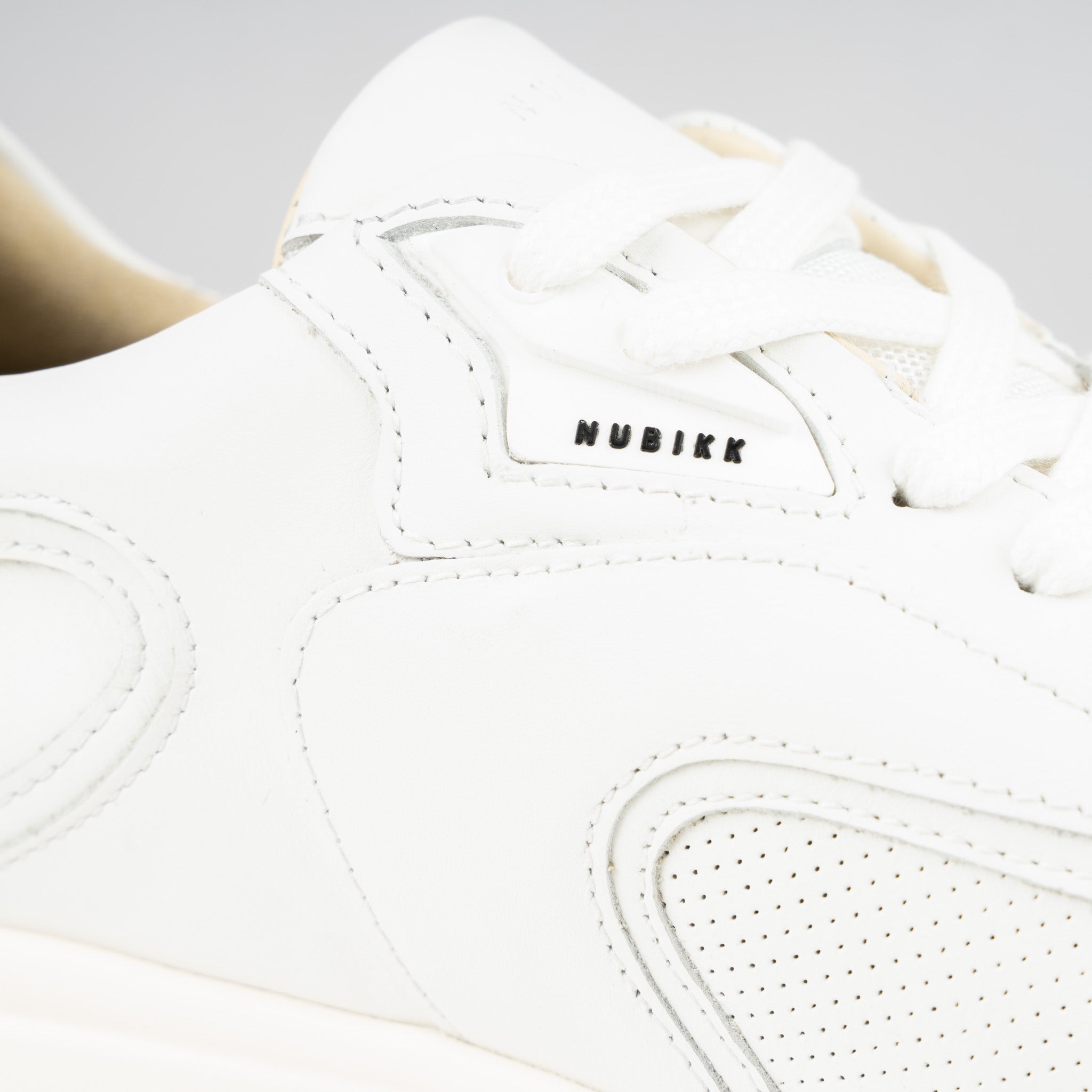 Nubikk Sneakers Wit | Luca Noa