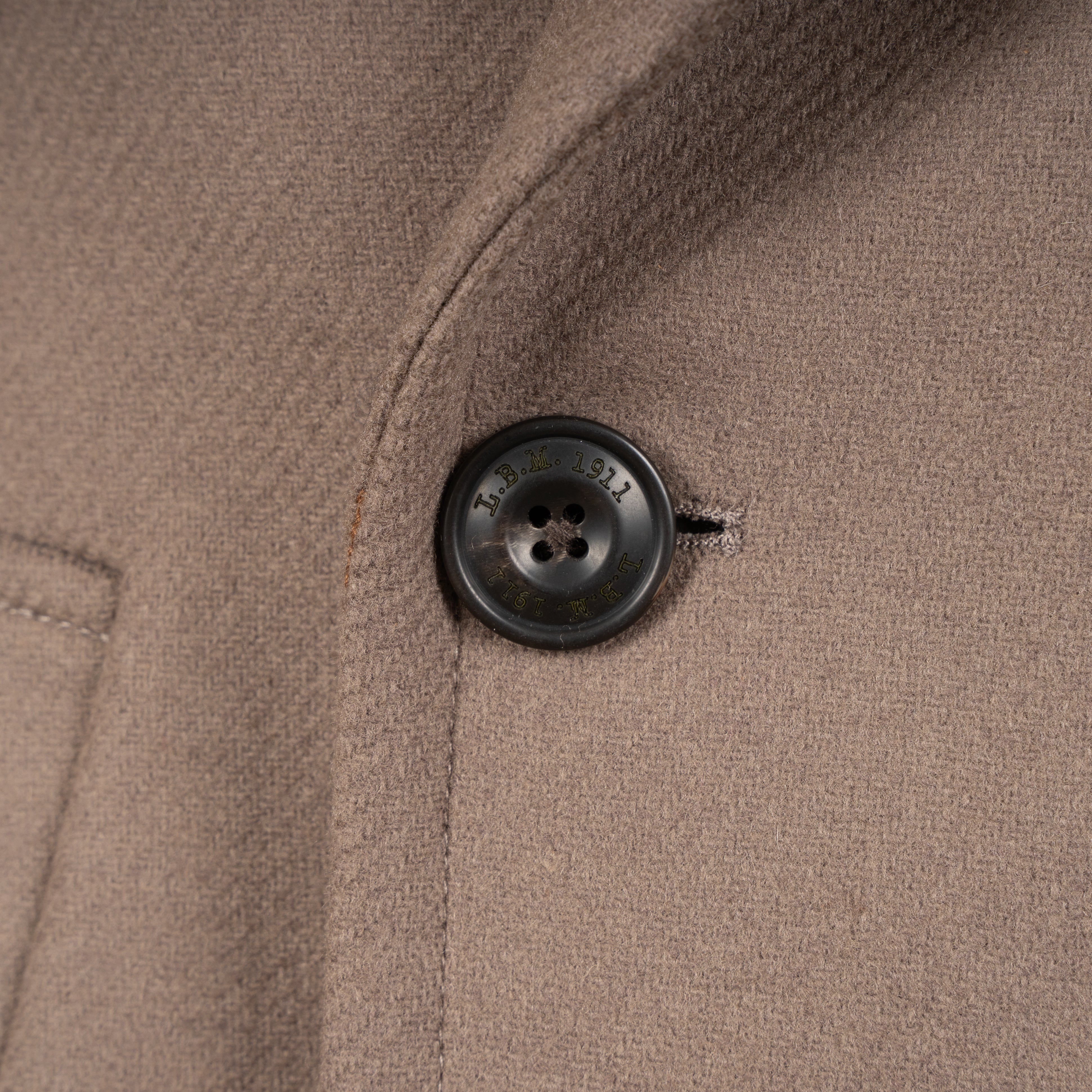L.B.M. 1911 Mantel Taupe | Peacoat