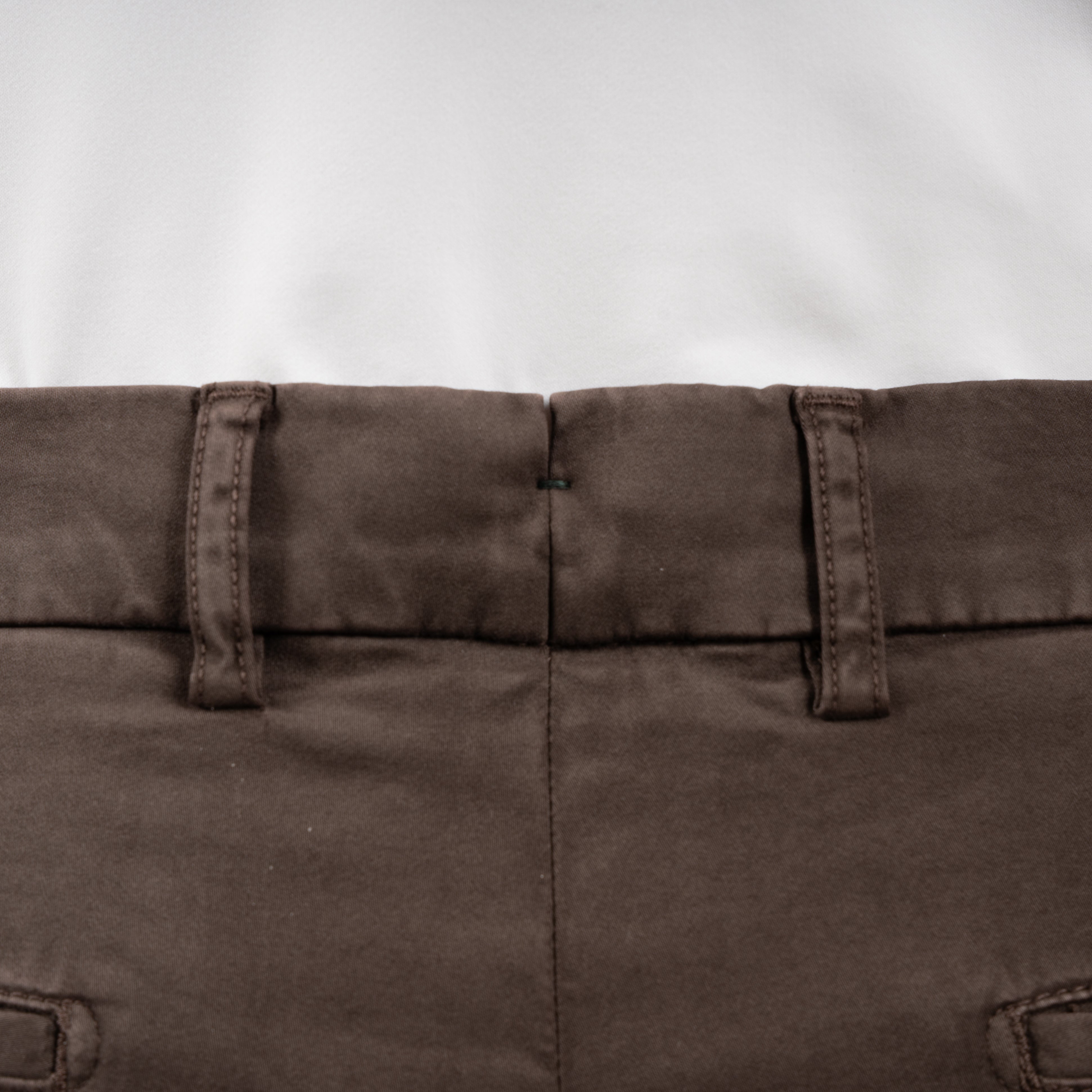 Berwich Chino Bruin | Morello Elax