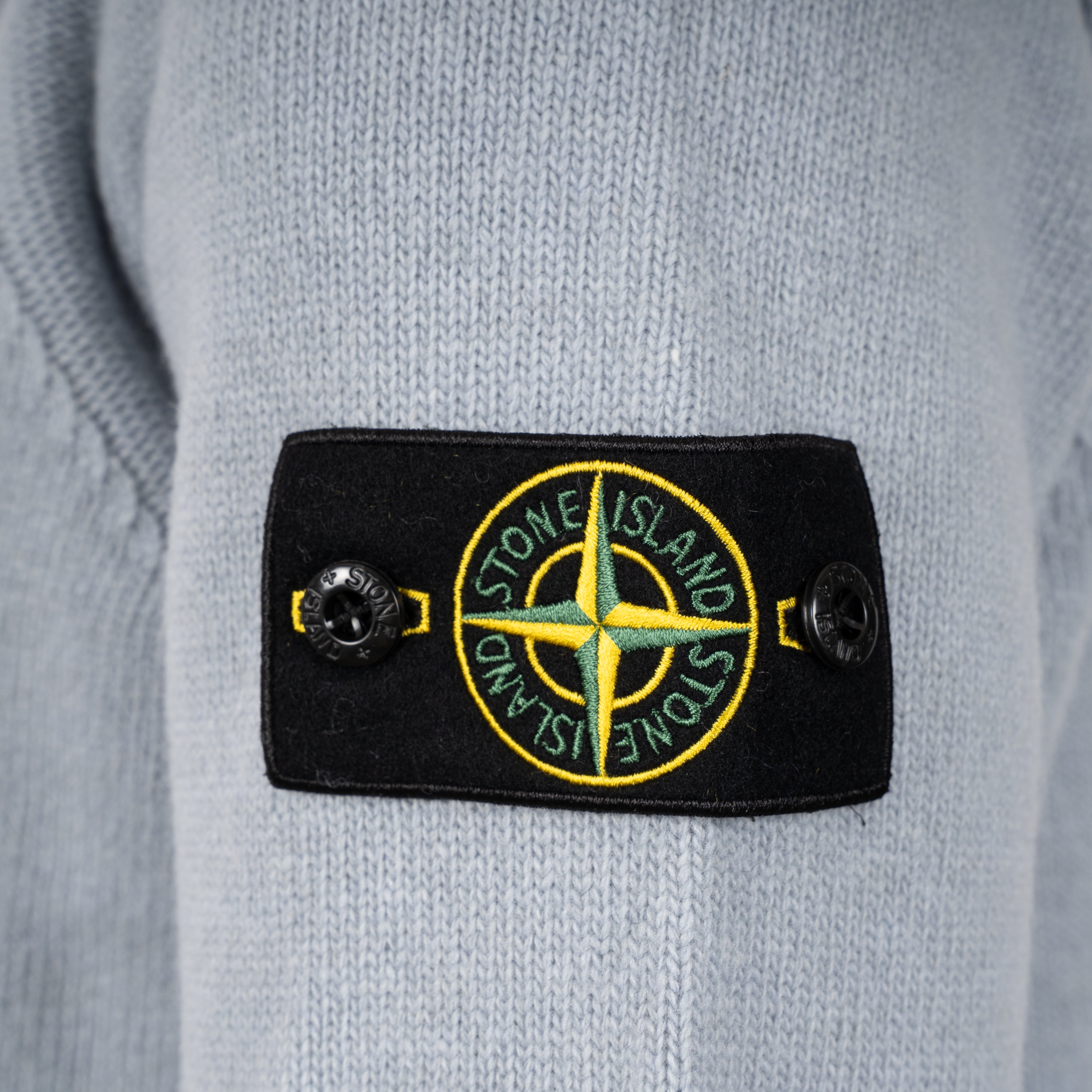 Stone Island Gebreide Trui met Knopenlijst Grijs | Lambswool