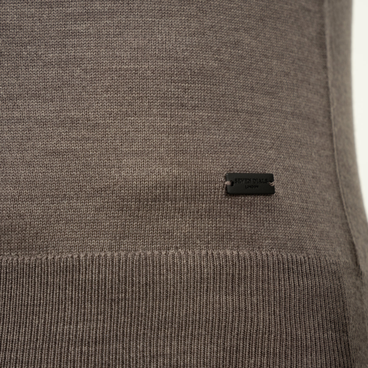 SEVEN DIALS Gebreide Turtleneck Trui Taupe | Goy