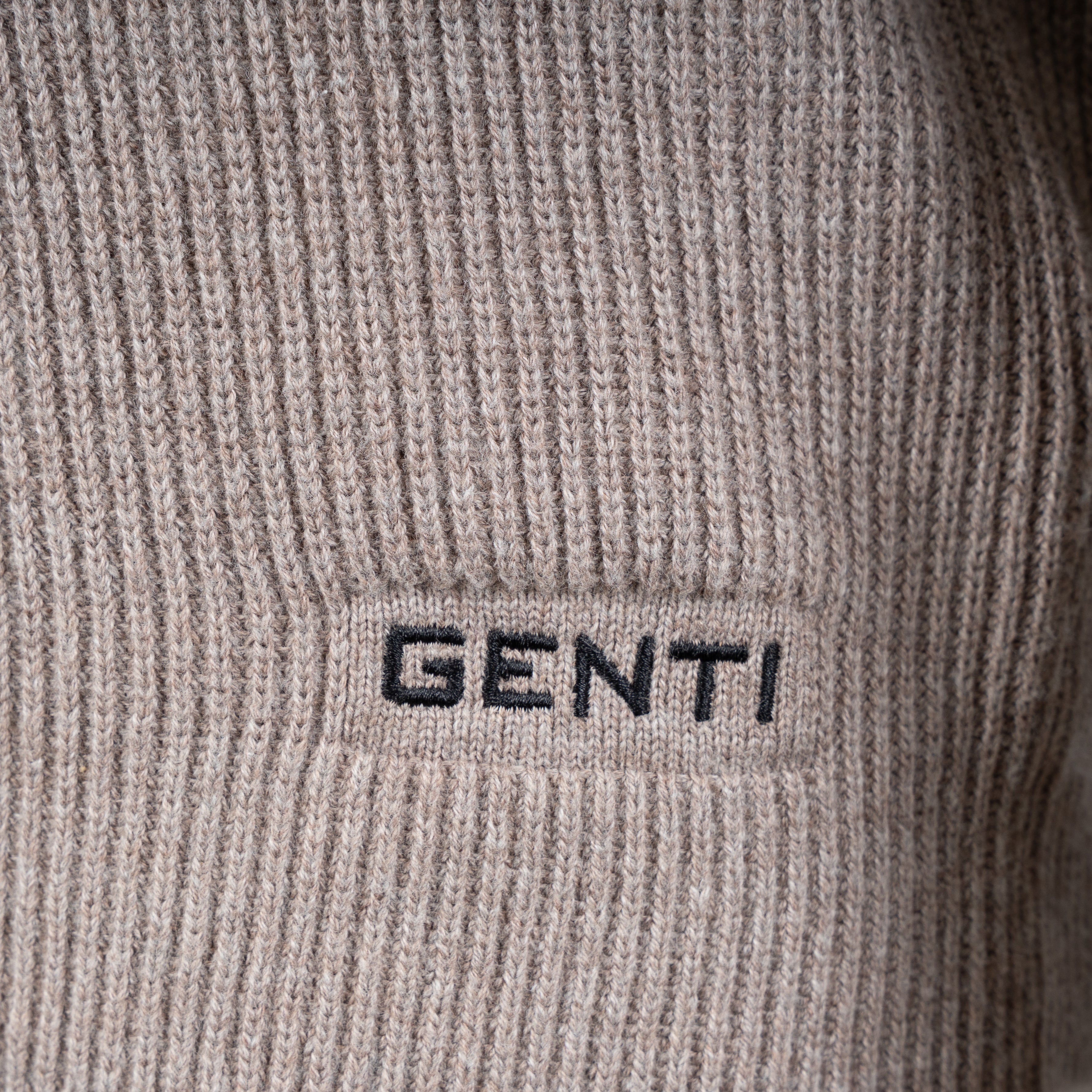 Genti Gebreide Trui met Knopenlijst Beige | Cotton