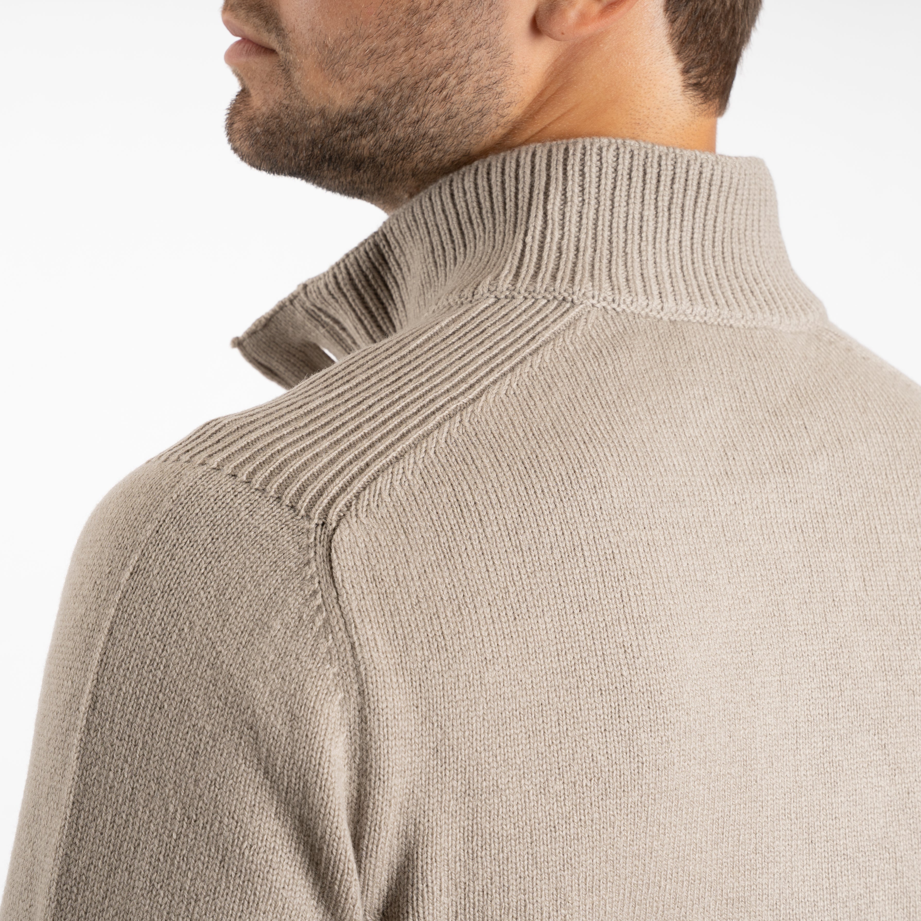 Gran Sasso Gebreide Trui met Knopenlijst Beige | Super Geelong