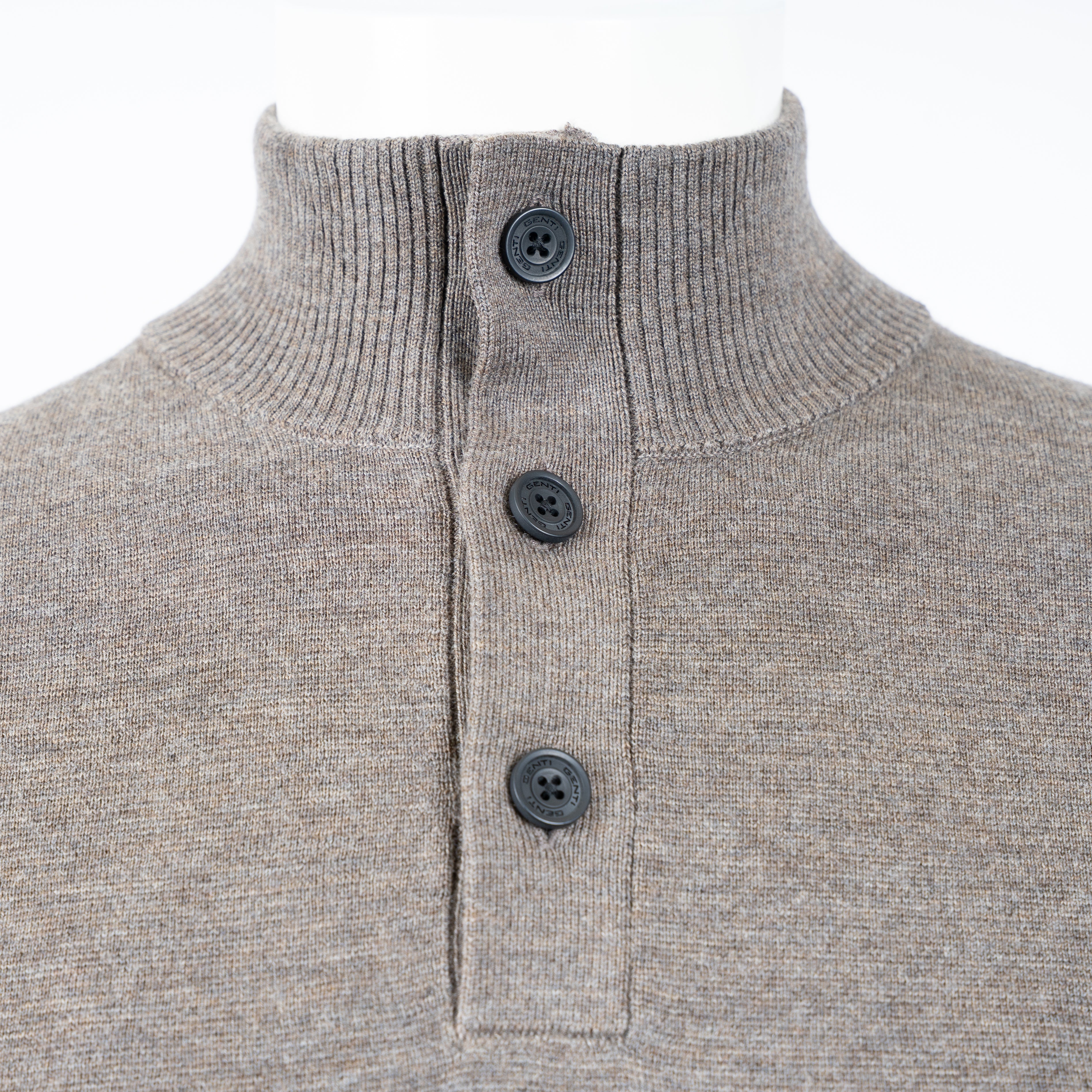 Genti Gebreide Trui met Knopenlijst Beige | Wool