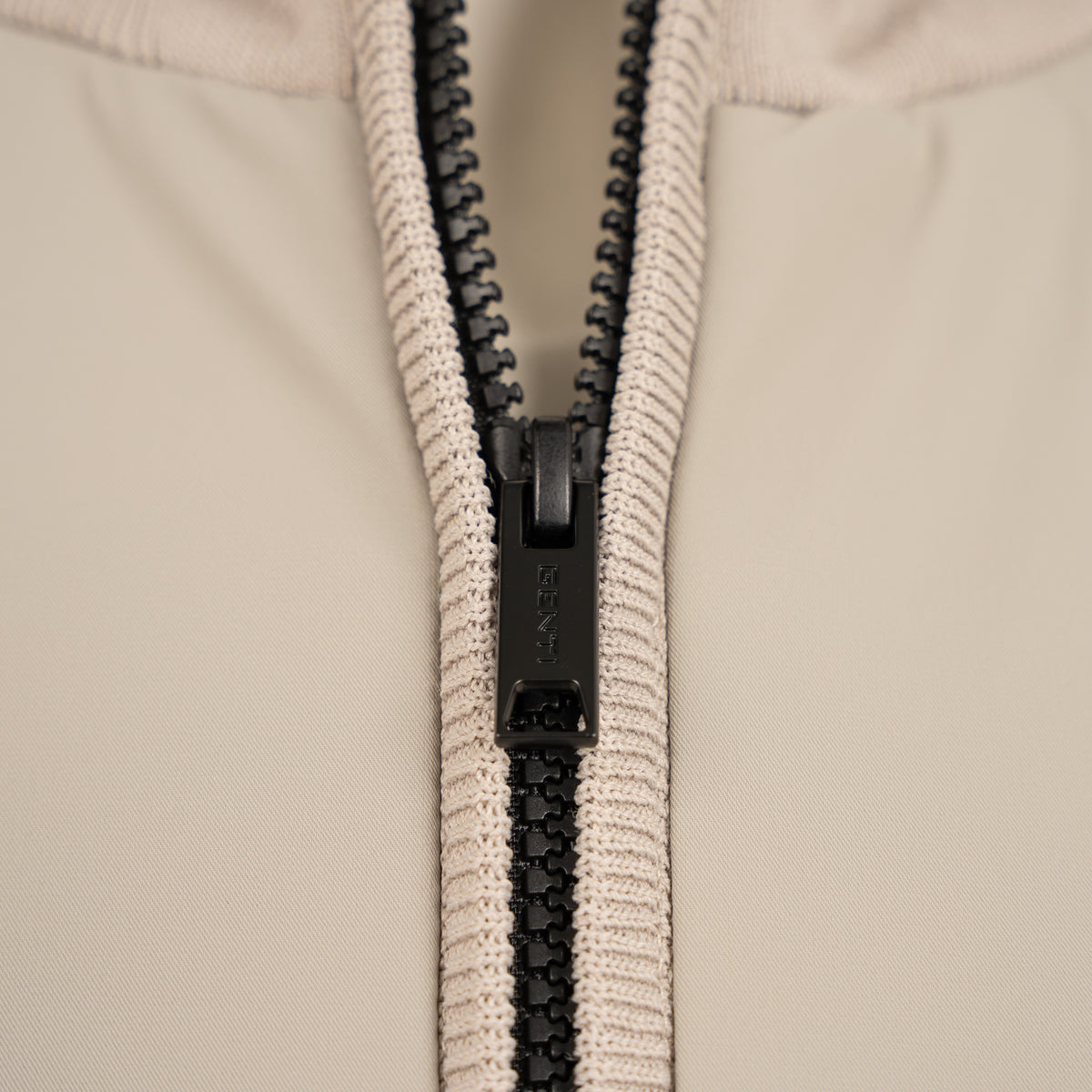 Genti Hybride Jack Beige | Cool Dry