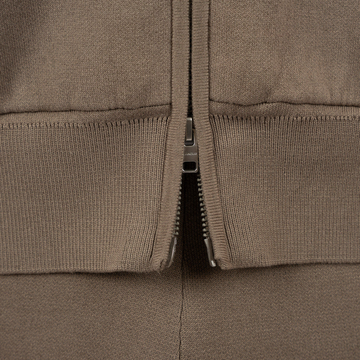 Flaneur Gebreid Vest Taupe | Atelier Knit Zip-Up