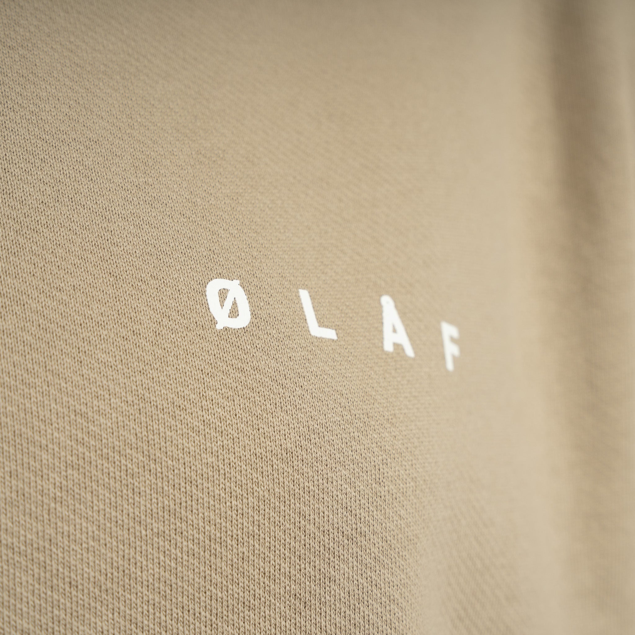 Olaf Sweater Backprint Zand | Brushstroke Face