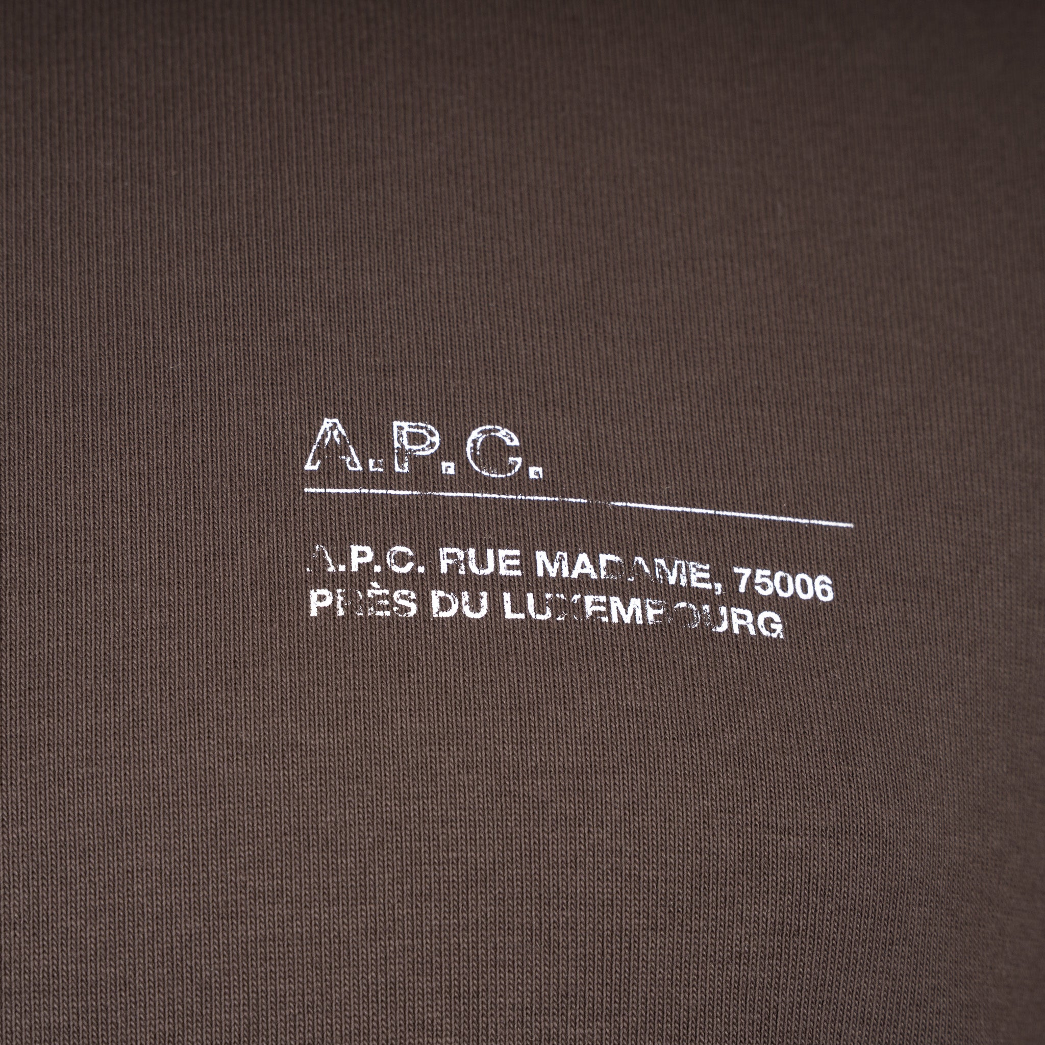 A.P.C. T-Shirt Bruin | Niclas