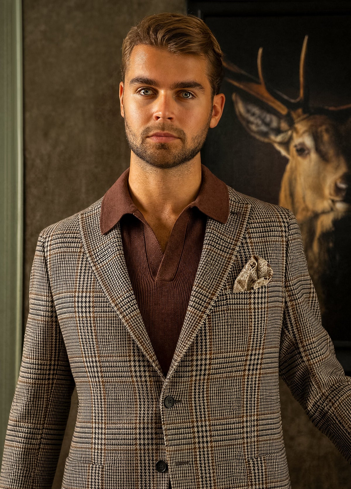 Look HW26/27 – Bruin geruit colbert met bruine gebreide polo | Gentlemen Mode